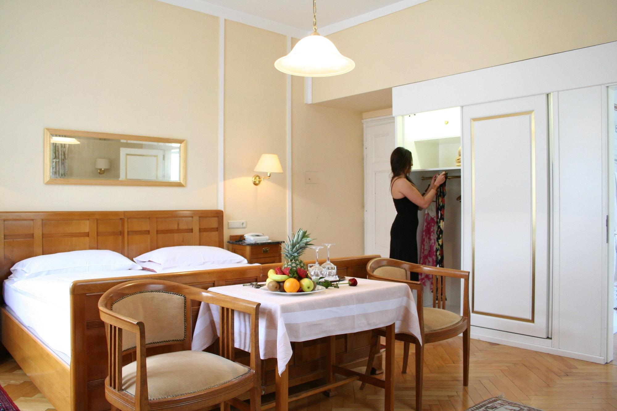 Hotel Villa Westend Мерано Экстерьер фото