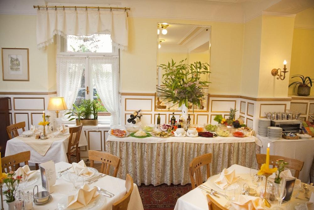 Hotel Villa Westend Мерано Экстерьер фото