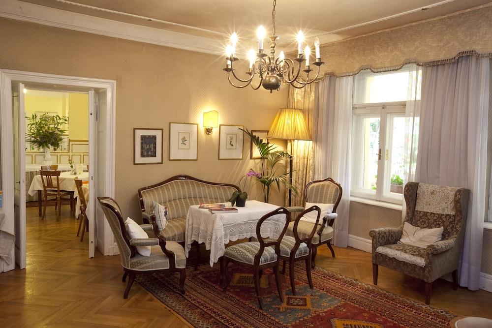 Hotel Villa Westend Мерано Экстерьер фото