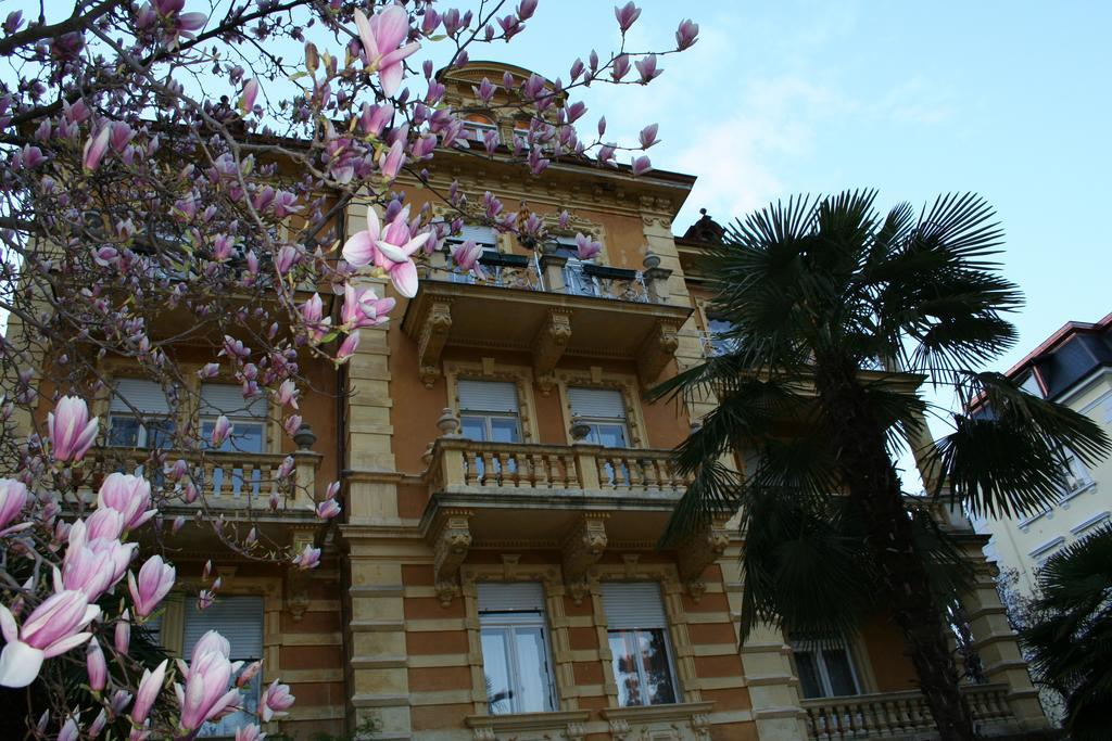 Hotel Villa Westend Мерано Экстерьер фото