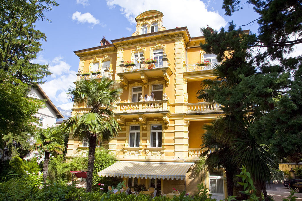 Hotel Villa Westend Мерано Экстерьер фото